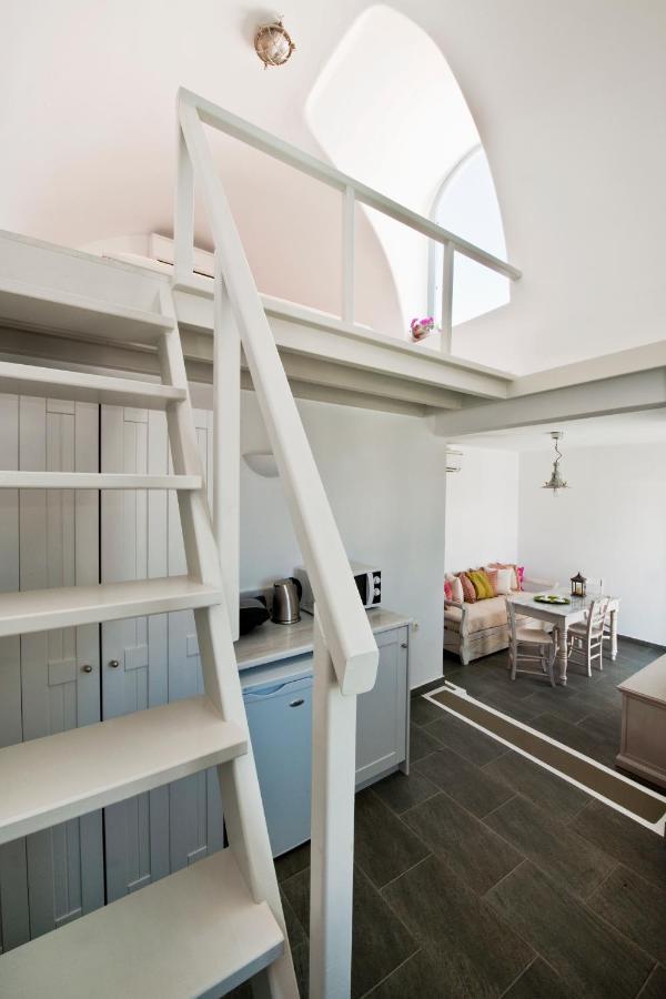 Aura Marina Apartments Santorini Akrotiri  Exterior photo