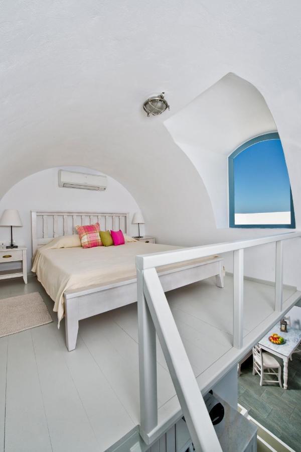 Aura Marina Apartments Santorini Akrotiri  Exterior photo